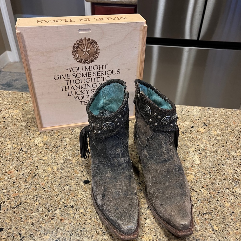 Women’s Corral Western ankle Boots - Distressed Black